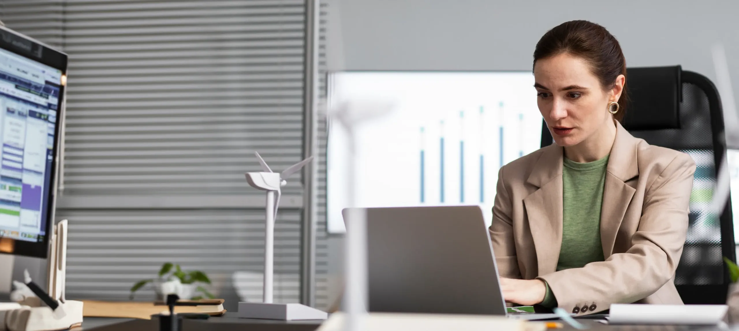 Enhancing Claims Intelligence 
with AI-Driven Analytics